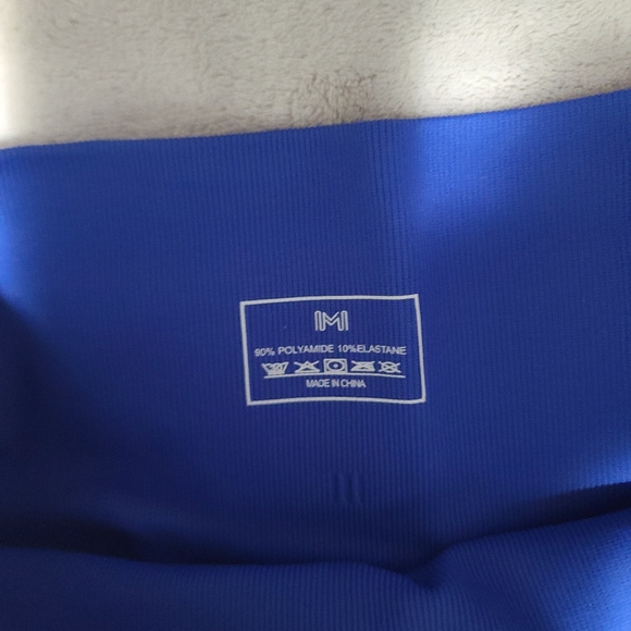 Butt Scrunch Leggings - Picture 3 of 4